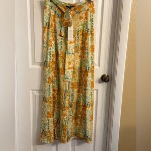 Shore Brand Floral Pant with long slits in legs SZ M GORGEOUS!! NWT